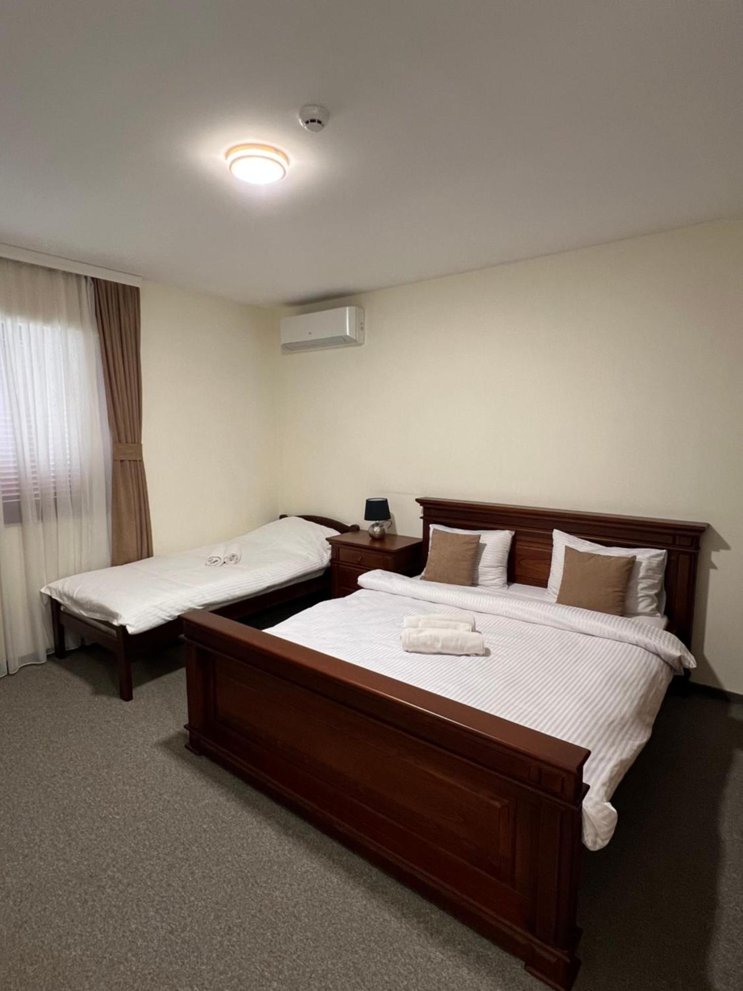 Motel Zeta Lux Mitrovici  Exterior foto